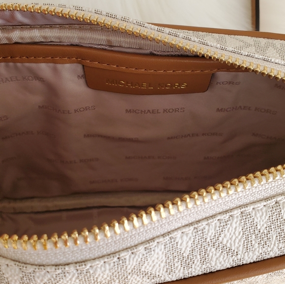 MICHAEL KORS CROSSBODY - Picture 7 of 11